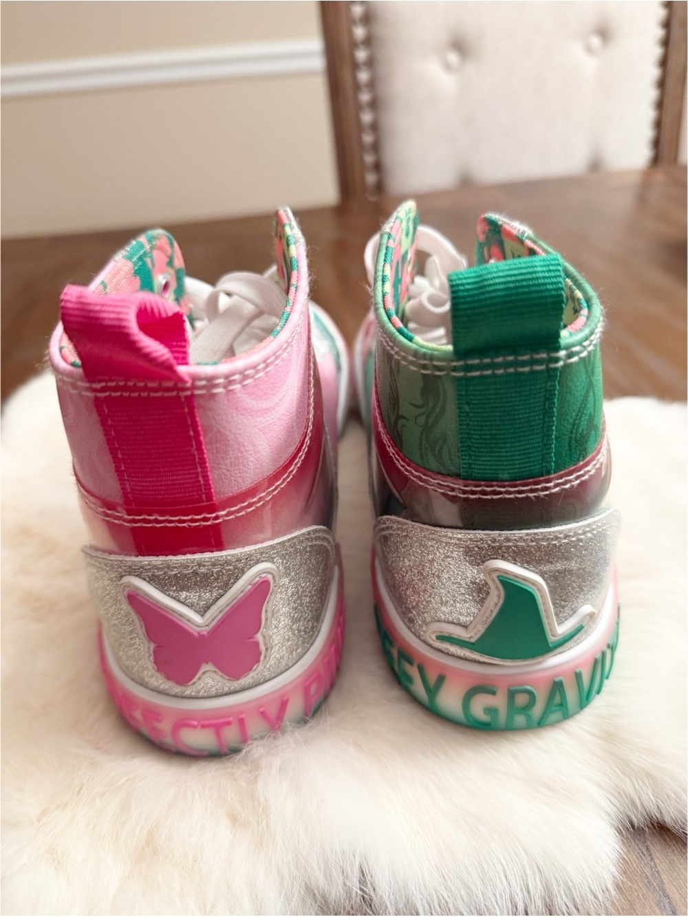 Wicked novelty high top sneakers 6.5 - Picture 5 of 8